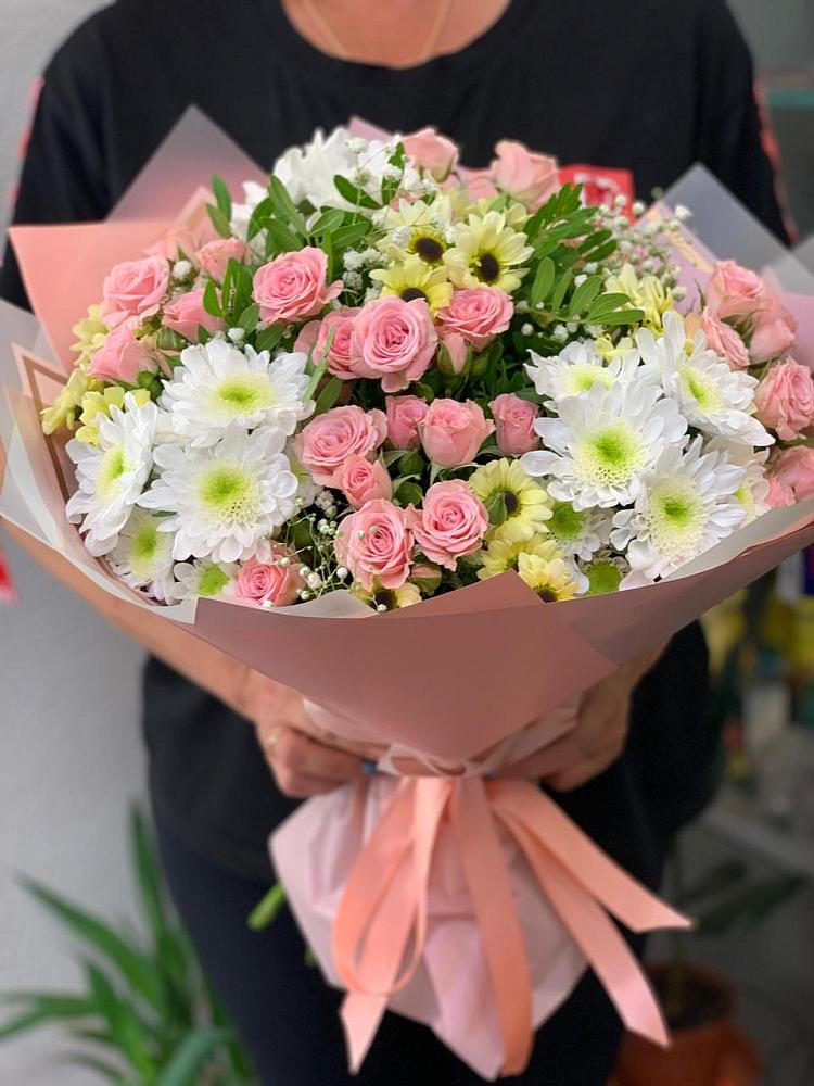 Букет цветов из: Розы и Хризантемы в Ярославском