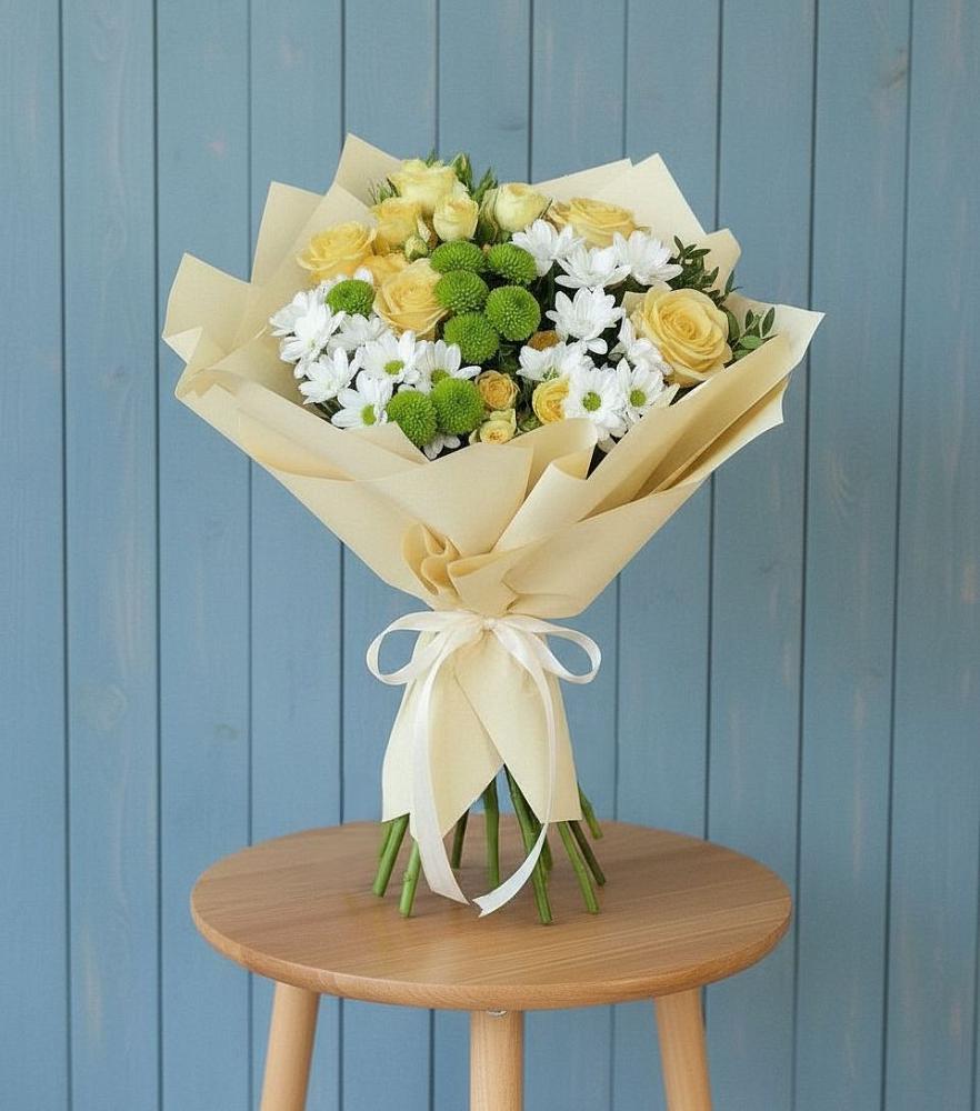 Букет цветов из: Хризантемы и Розы в Ярославском