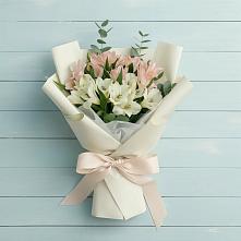 Букет цветов из:  Альстромерии в Ярославском