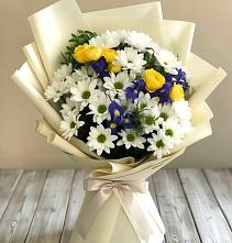 Букет цветов из:  Ирисы, Хризантемы и Розы #REPLACE_PRED# Ярославском