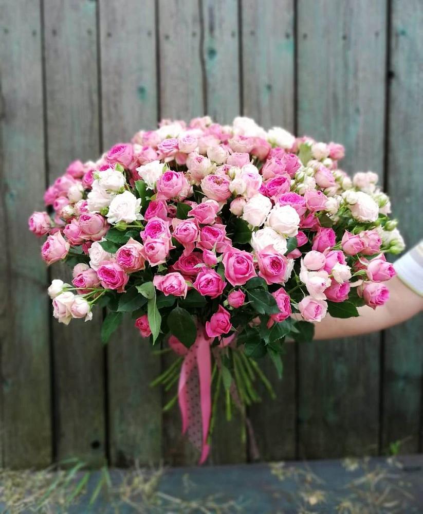 Букет Розовые кустовые розы Натали и Лав Лидия в Ярославском