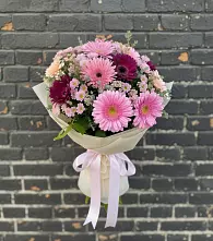 Букет цветов из:  Герберы и Хризантемы #REPLACE_PRED# Ярославском