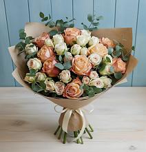 Букет цветов из:  Альстромерии и Розы #REPLACE_PRED# Ярославском